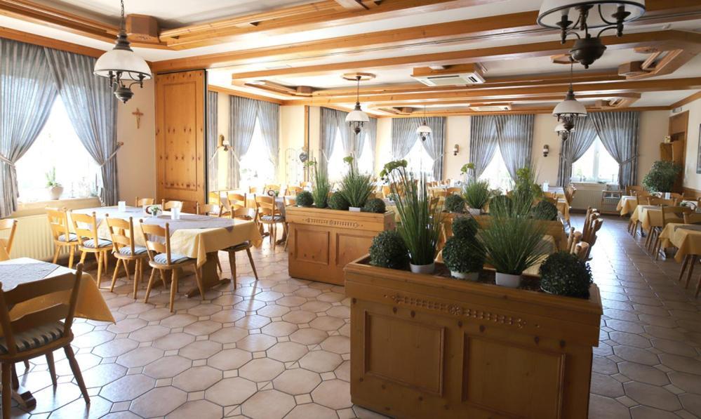 Landhaus Rhoenblick Kuenzell Exterior foto